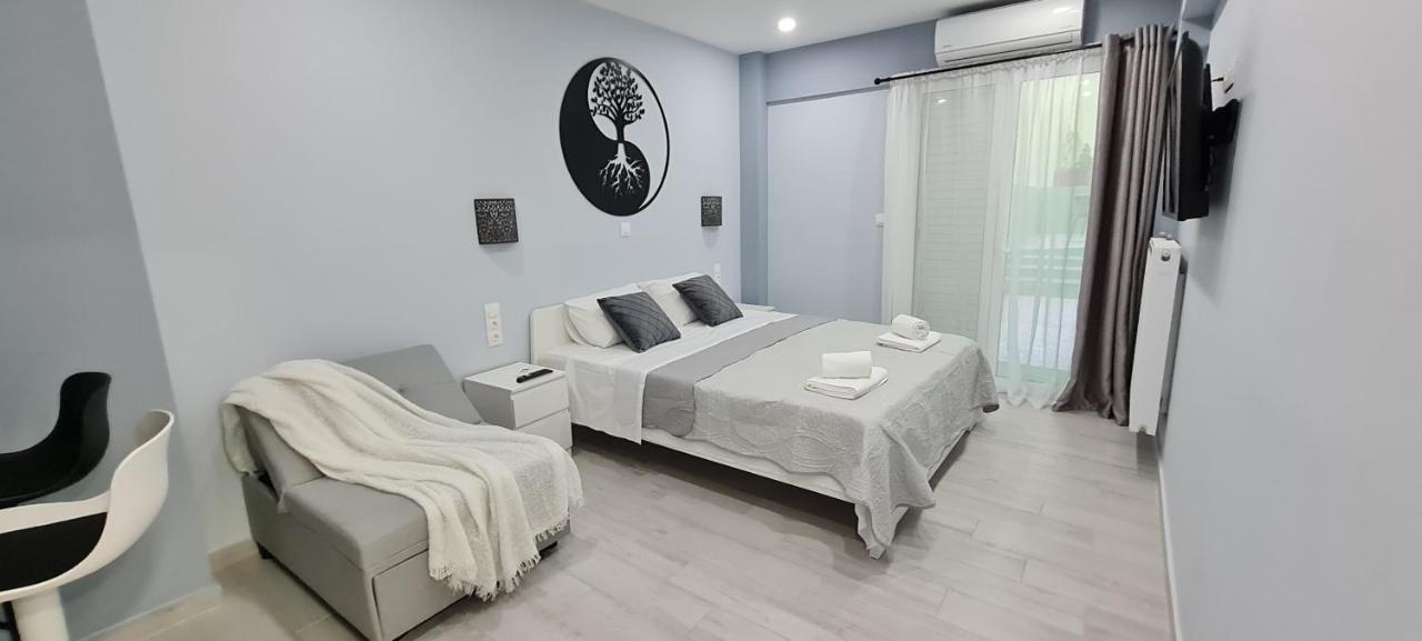 Cozy Apartment With Garden Near Town Center, Fully Renovated. Афины Экстерьер фото